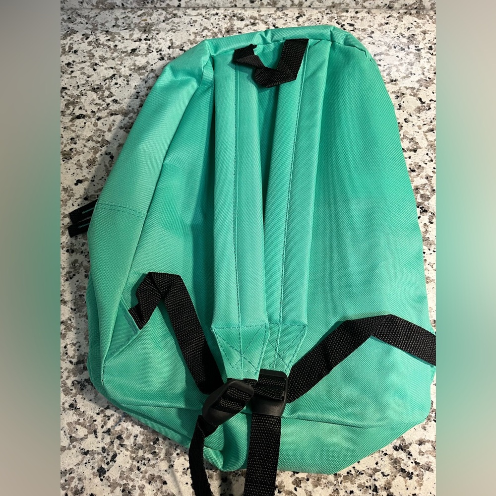 3 Backpacks - Picture 11 of 13